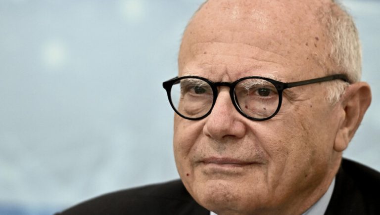 Covid, Galli : « Arrêter l&rsquo;isolement n&rsquo;a aucun fondement scientifique »