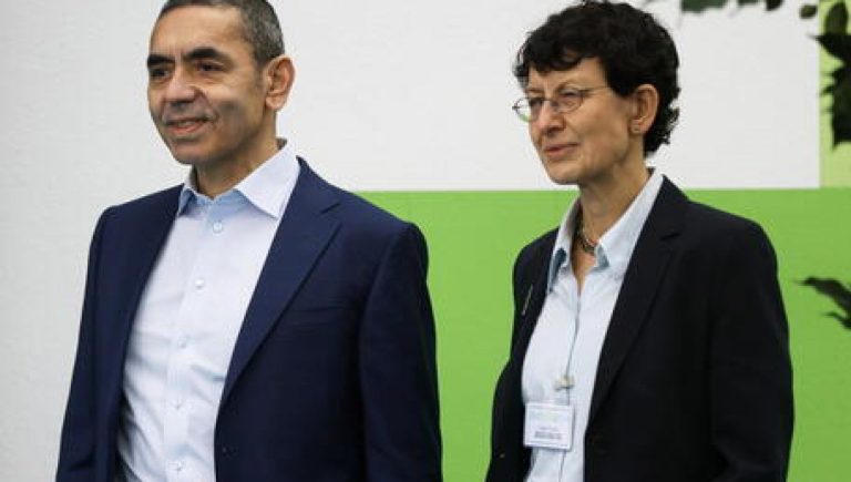 Les inventeurs du vaccin anti-Covid : « Maintenant on travaille pour celui contre Alzheimer »