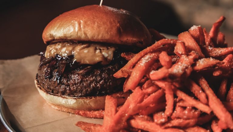 J&rsquo;ai découvert comment le cerveau nous pousse à manger des aliments gras