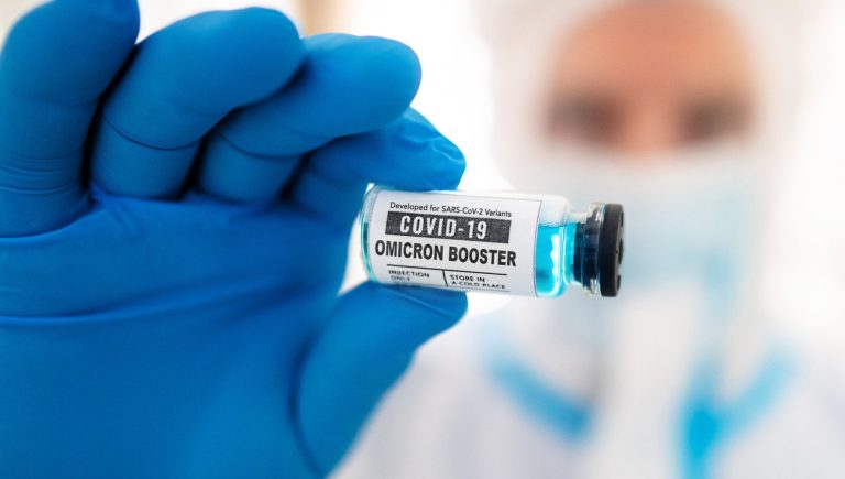 Combien de temps faut-il attendre après la maladie pour le rappel du vaccin Covid : 3 ou 6 mois ?