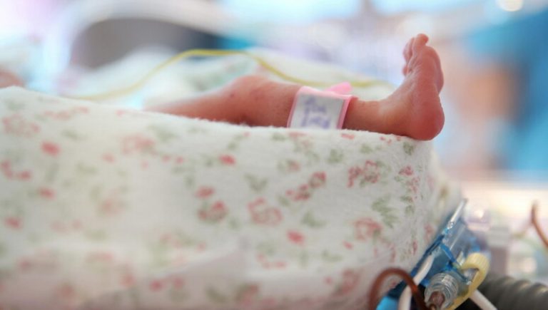 Alarme des pédiatres : « Les hospitalisations de nouveau-nés augmentent, la coqueluche constitue une menace sérieuse »