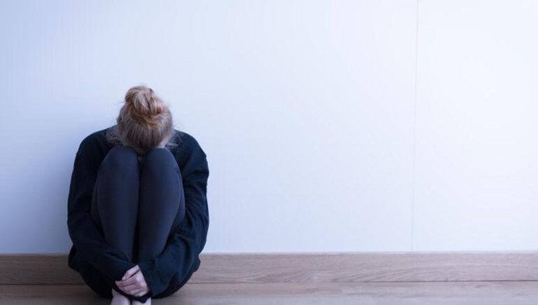 6% des Italiens présentent des symptômes dépressifs, augmentant entre 18 et 34 ans