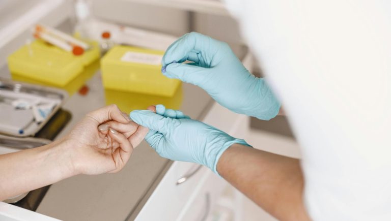 Cancer du sein, biopsie liquide en Lombardie, test utile pour 1 500 patients par an