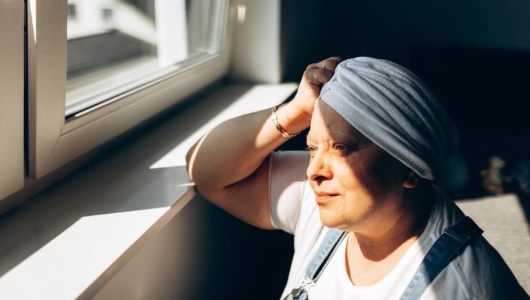 Tumeurs, plus d&rsquo;un millier de lits d&rsquo;oncologie supprimés en 10 ans