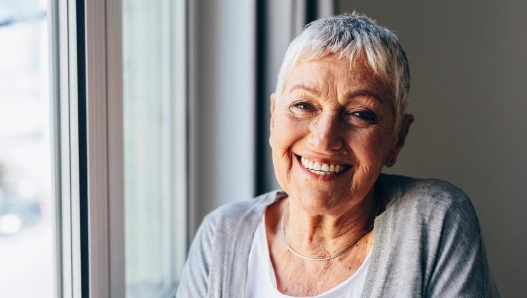Cancer du sein chez les femmes de plus de 70 ans : peut-on éviter l&rsquo;hormonothérapie ?