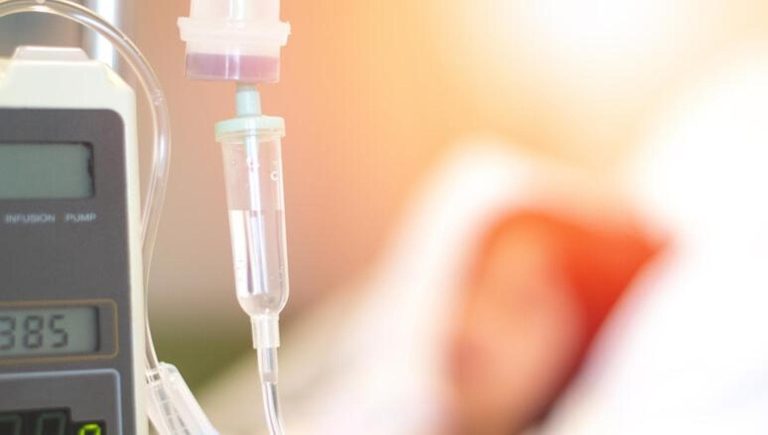 Leucémie myéloïde chronique, nouvelles données sur un traitement à efficacité prolongée et réponses rapides