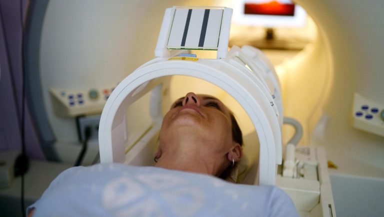 Tumeurs, la radiothérapie peut avoir des effets différents pour elle et pour lui