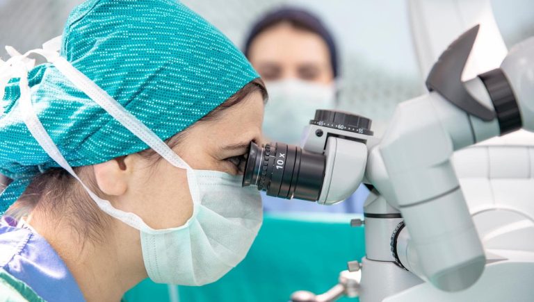 Double intervention contre le cancer de l&rsquo;endomètre et l&rsquo;obésité: pouvez-vous sans augmenter les risques?