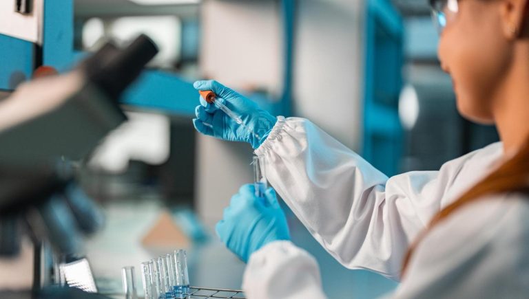 Tumeurs, immunothérapie sous la peau