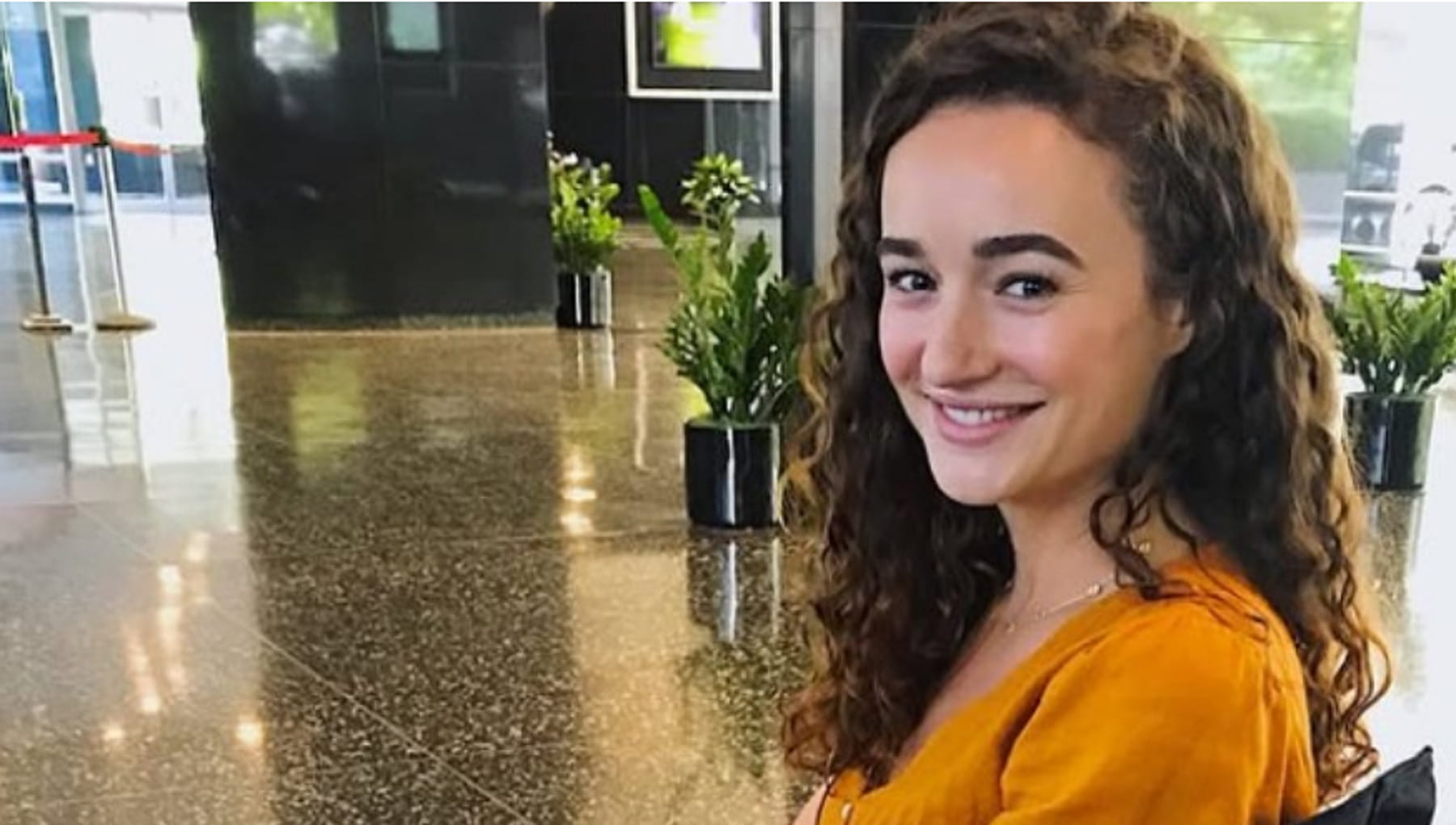 Quelle est la colle cérébrale de l'actrice Kelley Mack et qui frappe