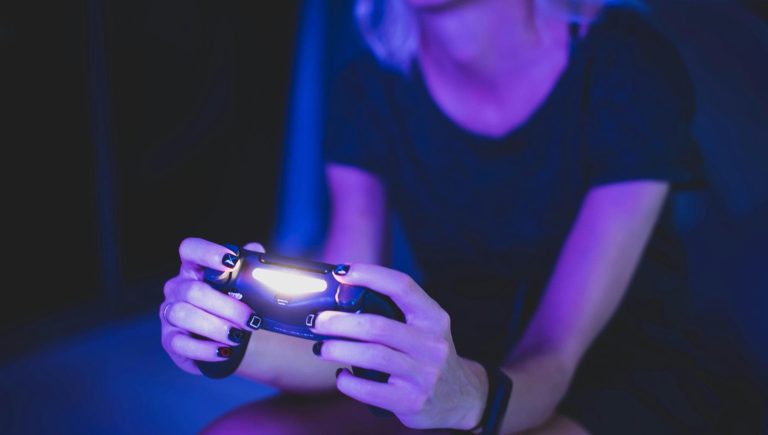 Jeux vidéo: Lorsque les garçons restent piégés à l&rsquo;écran, nous, adultes, sommes absents