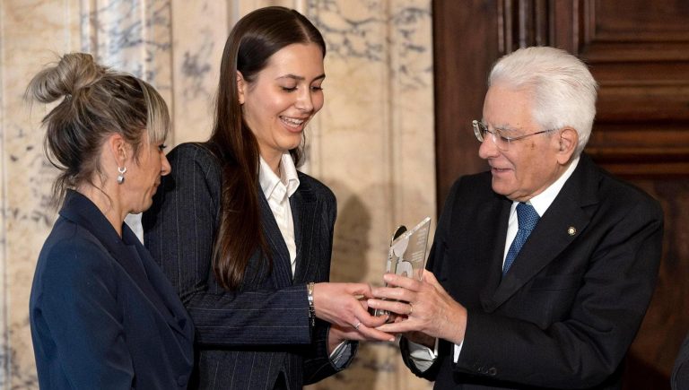 Mattarella : « Les théories anti-scientifiques sont une forme d’automutilation »