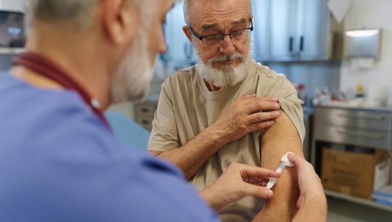Cancers dans le Piémont : 30 mille nouveaux cas chaque année. Les oncologues nous rappellent l&rsquo;importance des vaccins