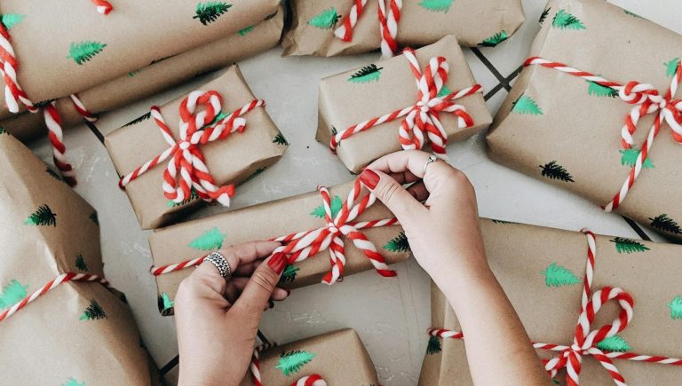 Cadeaux de Noël, la science le confirme : ils sont bons mais pas de stress pour les acheter