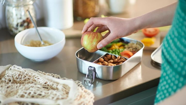 Si je prends des médicaments amaigrissants, dois-je également suivre un régime ? Si oui, lequel ?