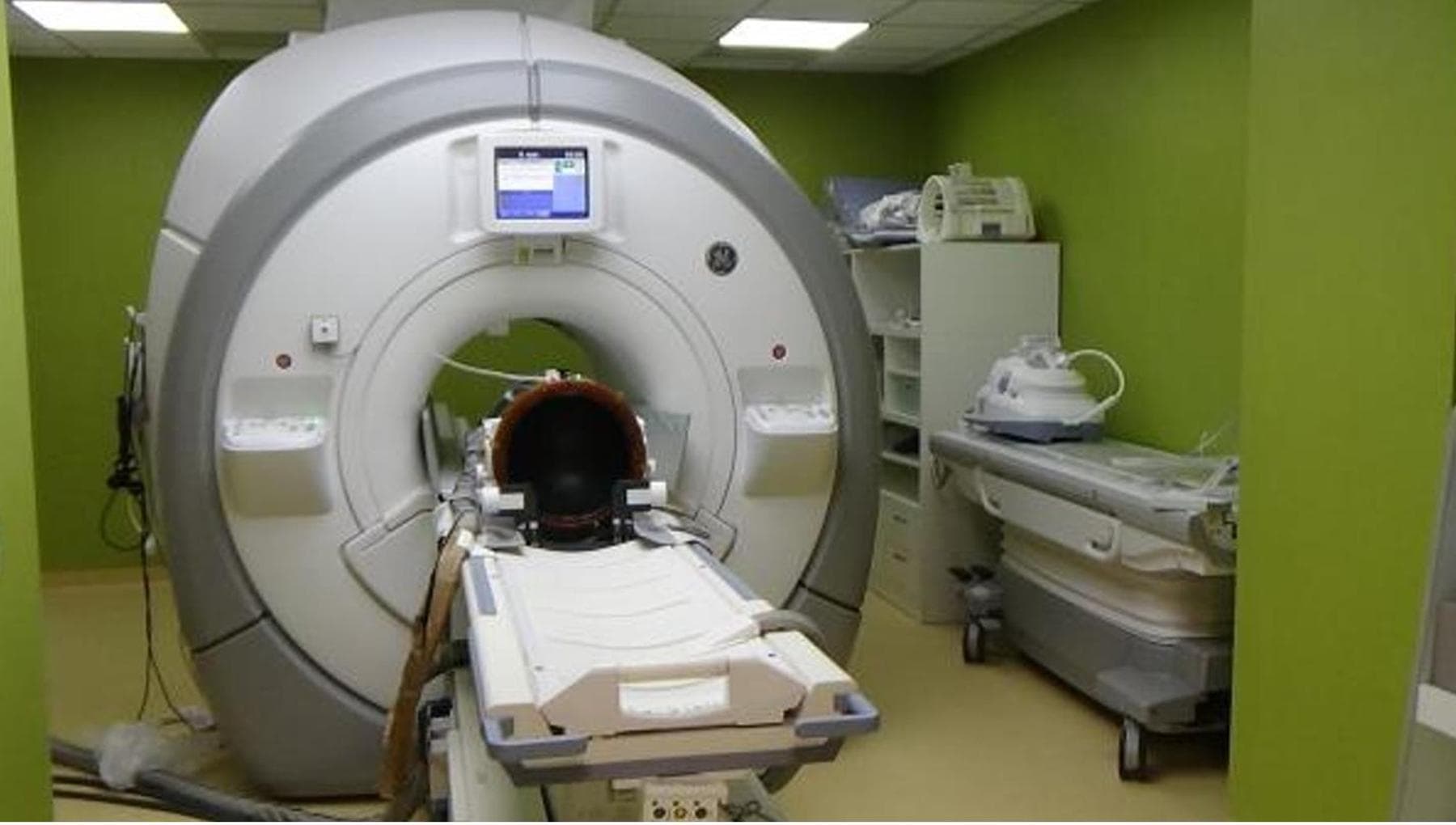 L'échographie pour traiter les tremblements et les maladies neurologiques : un des cinq MrgFus en Europe chez Besta