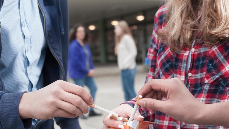Tabagisme, alarme des jeunes : 7% des moins de 13 ans ont déjà essayé le tabac