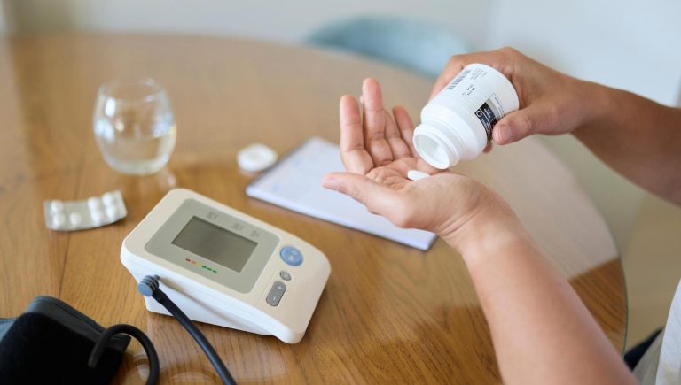 Hypertension résistante, qu&rsquo;est-ce que la dénervation rénale et à qui est-elle vraiment utile