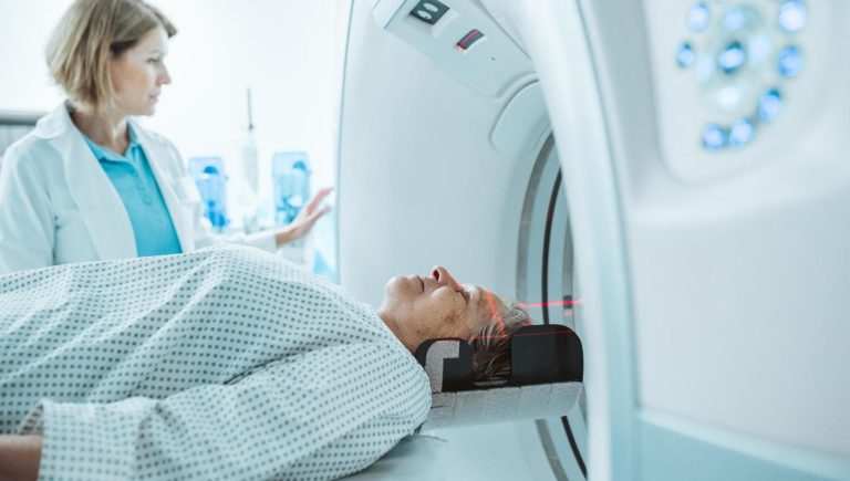 Radiologues et oncologues ensemble pour optimiser l’usage de la tomographie