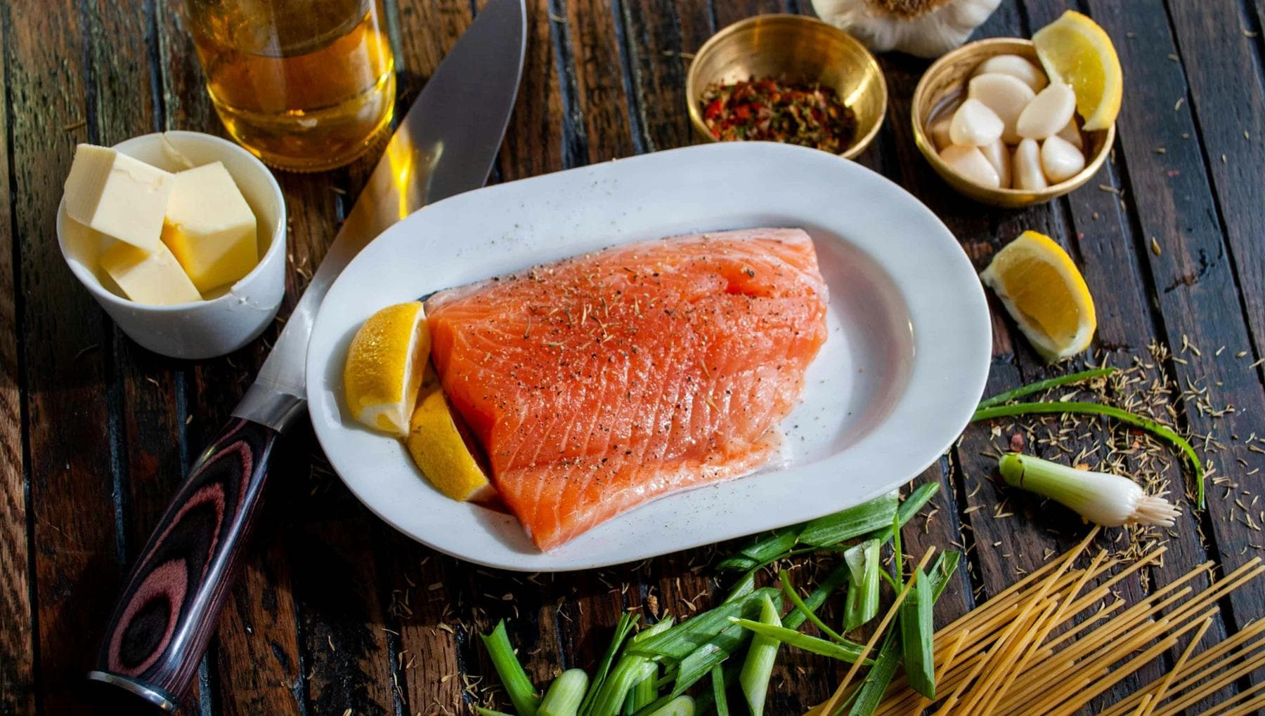 Le saumon le plat d'été, comment le manger en toute sécurité