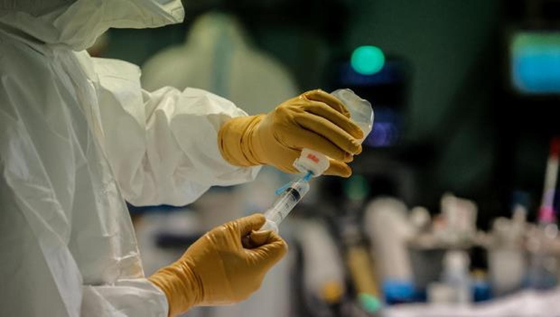Covid, les cas en hausse. L'expert français : "Phénomène mondial de résurgence de l'épidémie"